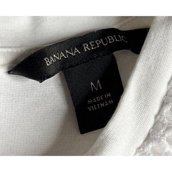 Banana Republic White Mesh Knit Top with Tank Lining Size M - Picture 3 of 5